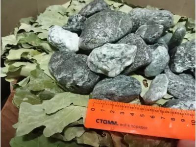 Жадеит галтованный 40-70 мм, 100 кг