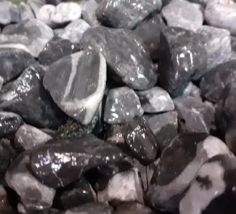 "Доломит чёрный" галтованный, крошка 10-20мм., 100кг.